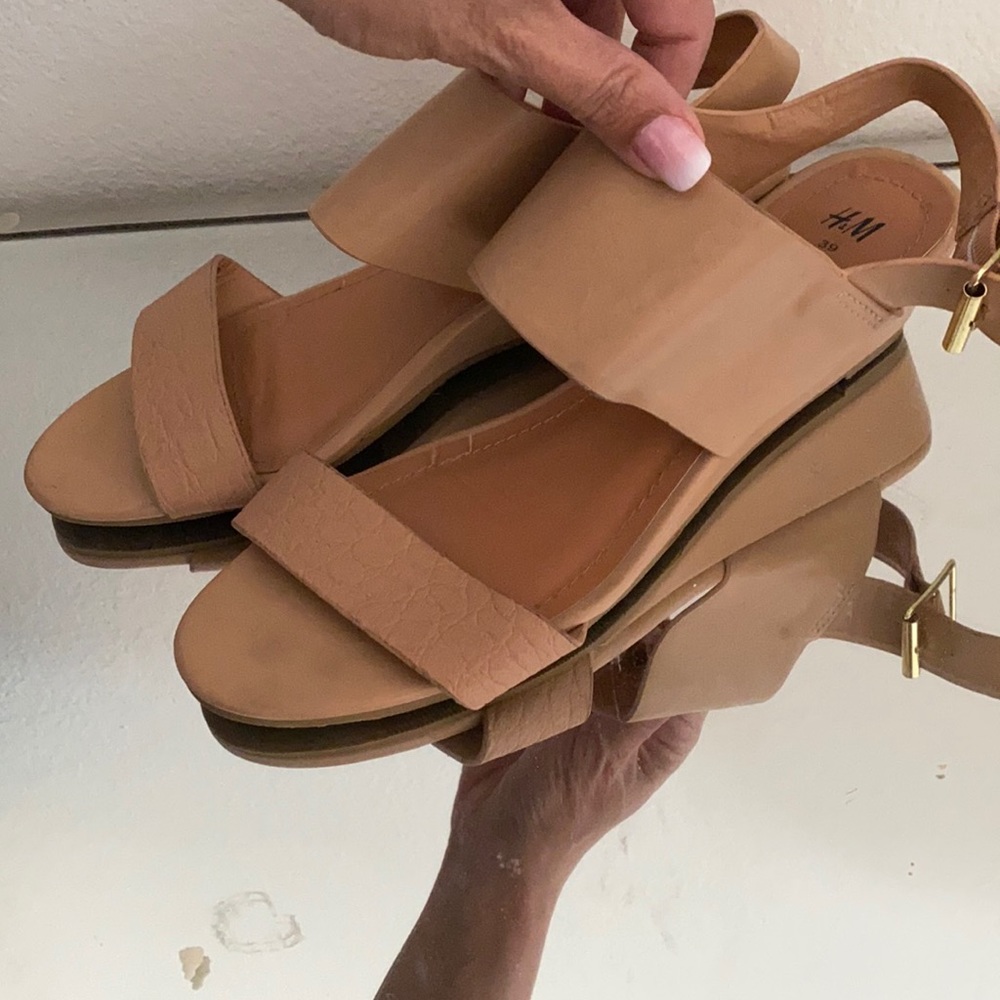 Nude shoes